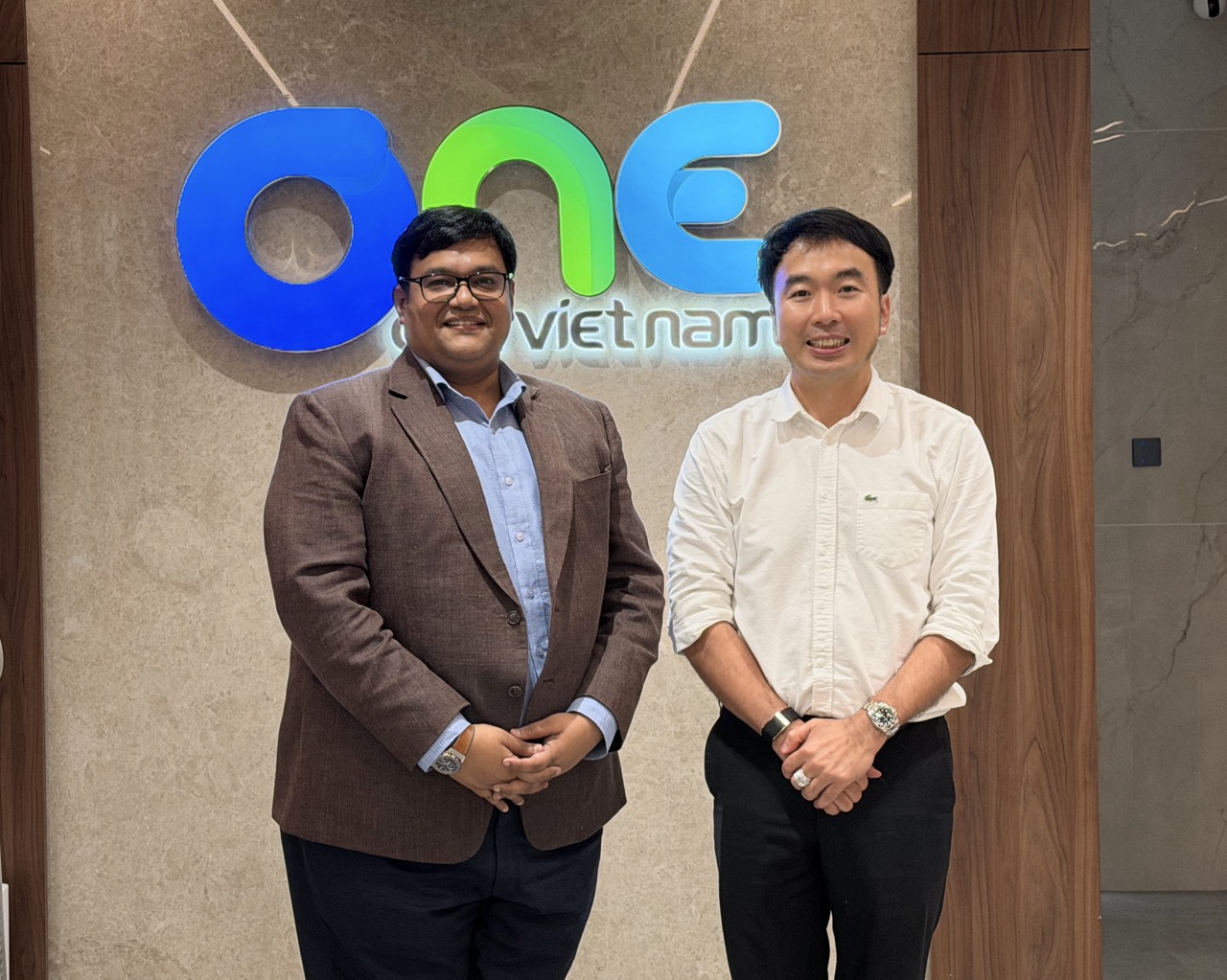 Autodesk APAC Channel Director và Tổng Giám đốc OneCAD trao đổi về chiến lược Autodesk Strategic Partner tại Việt Nam
