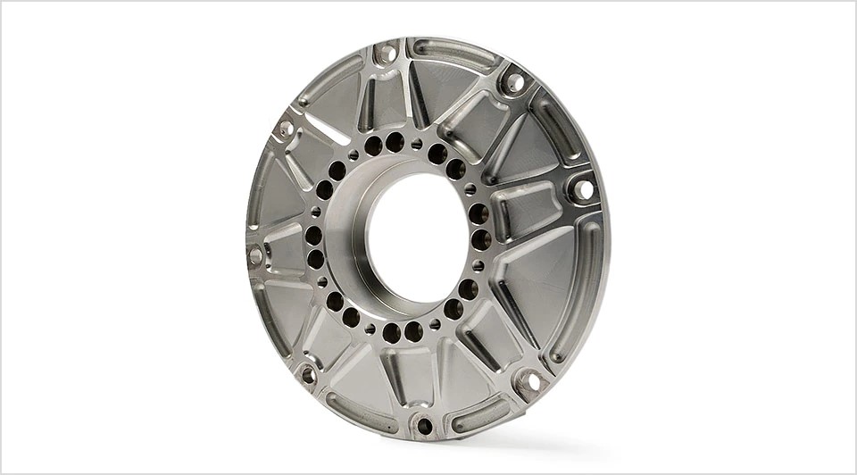 Rất nhiều chi tiết được sản xuất tại Bright Engineering cần cả Tiện và Phay để gia công.
