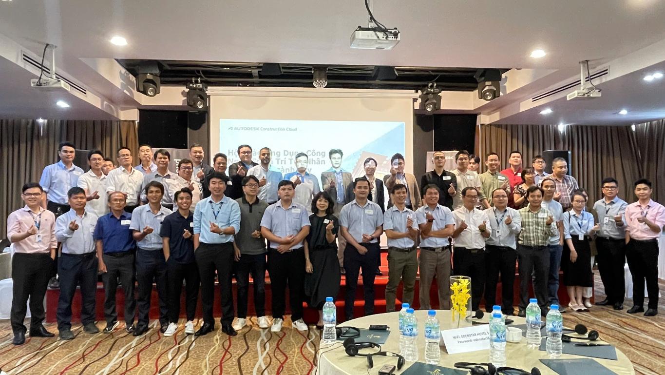 Chụp ảnh kết thúc sự kiện