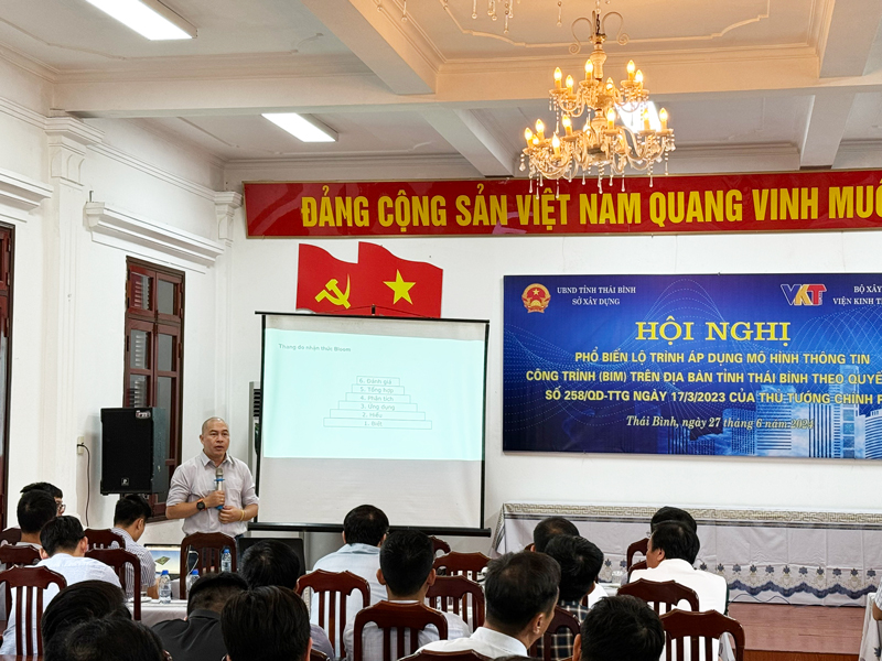Tiến sĩ Tạ Ngọc Bình
