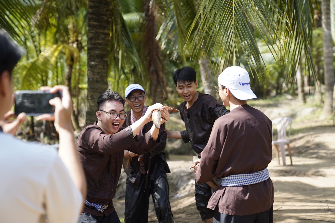 Trải nghiệm bắt cá